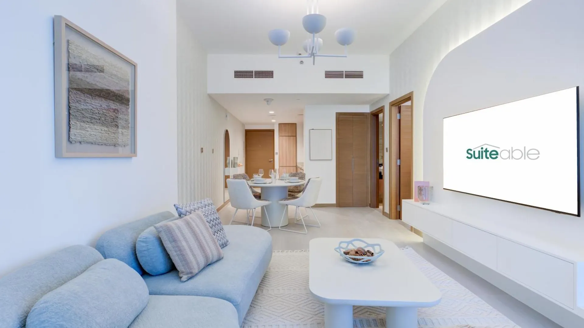 Luxury 1 Bedroom Apartment In Urban Oasis By Missoni Dubai