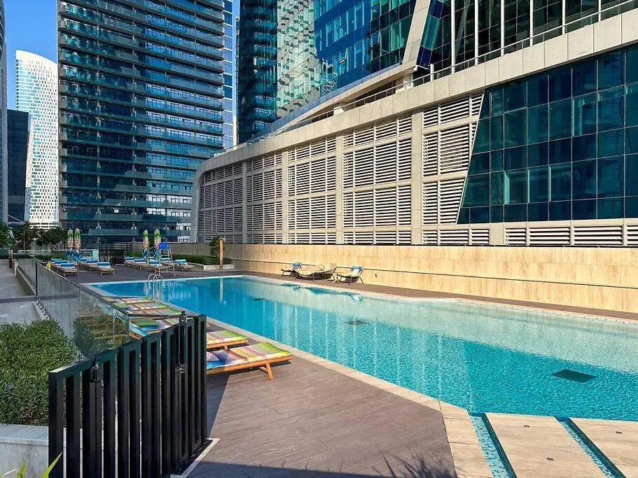 Luxury 1 Bedroom Apartment In Urban Oasis By Missoni Dubaj